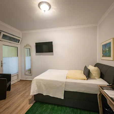 Goethe-haus 3*